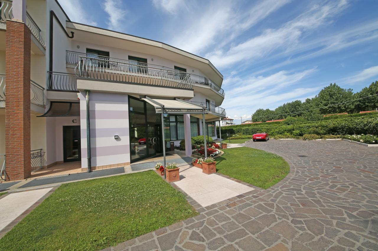 Nettuno Residence Hotel Peschiera del Garda Buitenkant foto